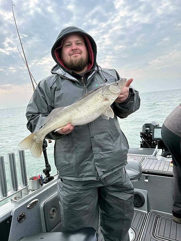 Lake Erie Walleye Fishing with Nibble This Charters