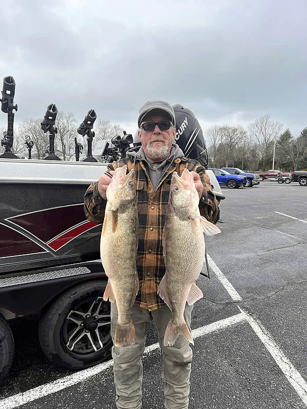 Lake Erie Walleye Fishing with Nibble This Charters